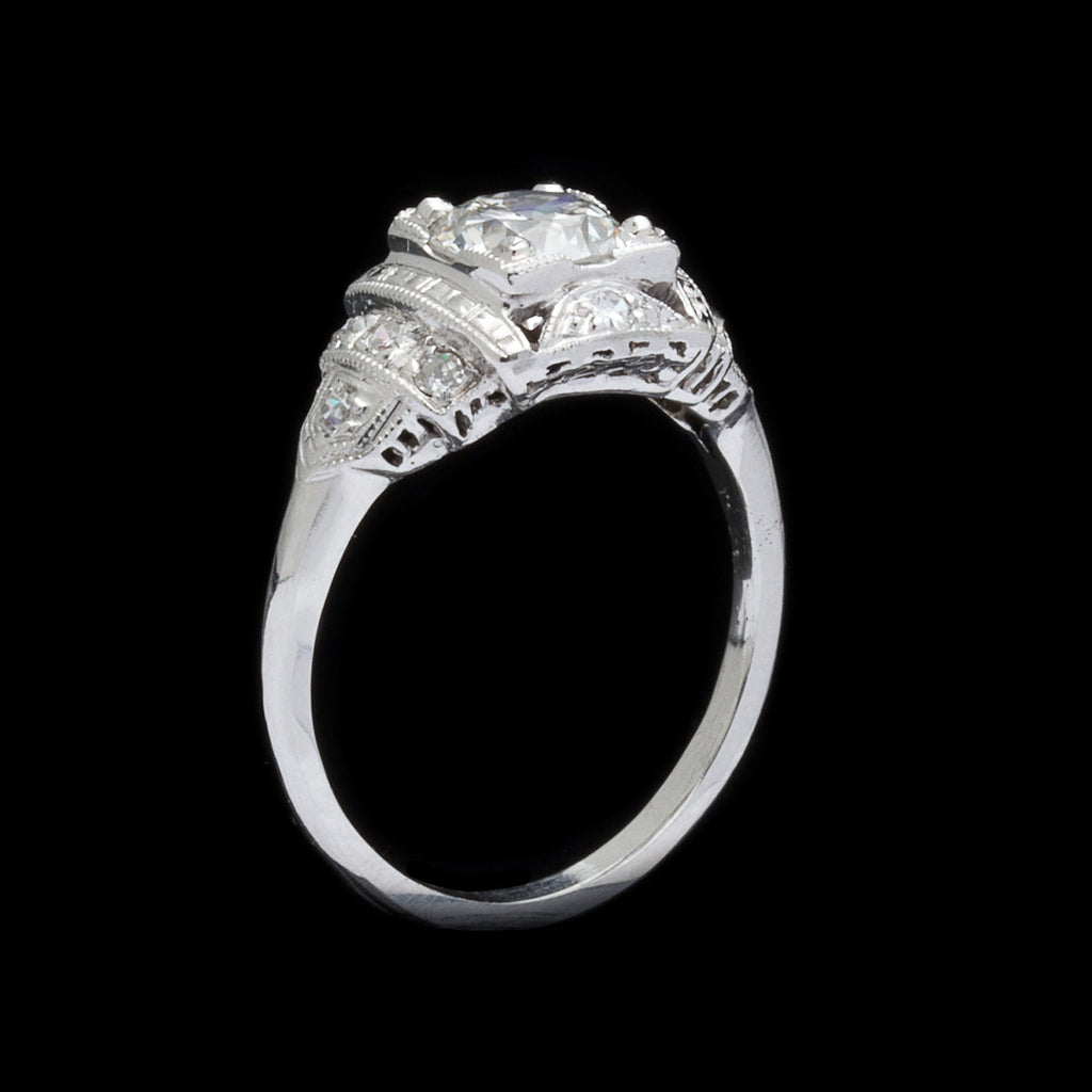 GIA G/VS1 Diamond Engagement Ring