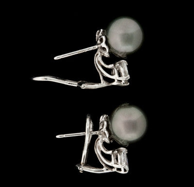 18KT Black Pearl & Diamond Earrings1