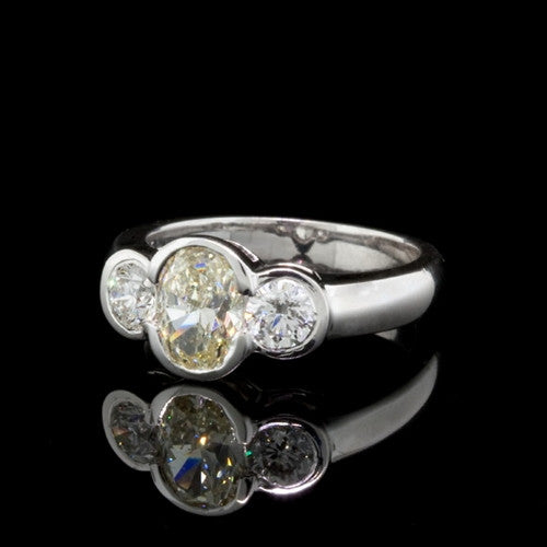 1.80ct tw Yellow Oval Diamond Ring