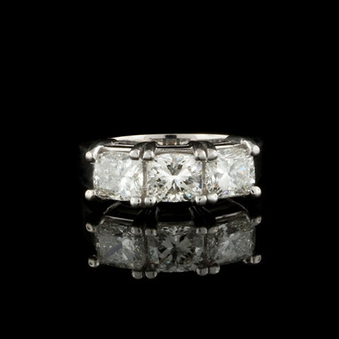 3.03ct tw 3-Mod. Square Diamond Ring