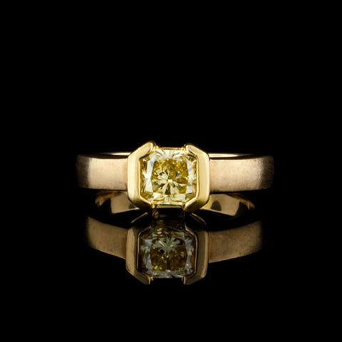 1.03ct tw Fancy Yellow Diamond 18KT Ring