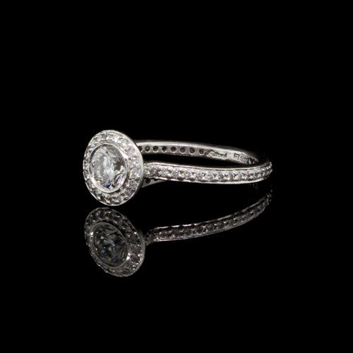 Ritani 0.90ct tw Round Diamond Ring