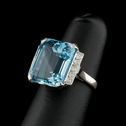 11.40ct Aquamarine & Diamond Ring