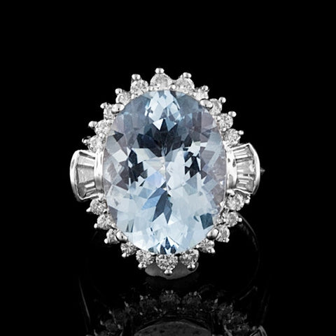 7ct Aquamarine & Diamond 18KT Ring