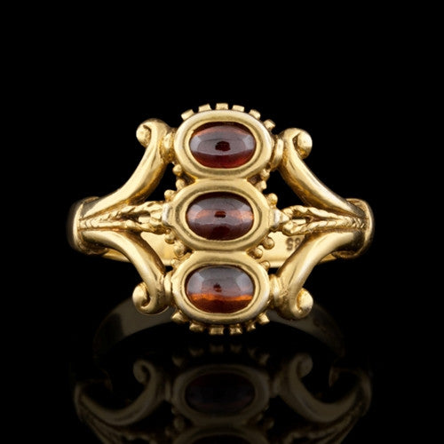 14Kt Yellow Gold Garnet Ring