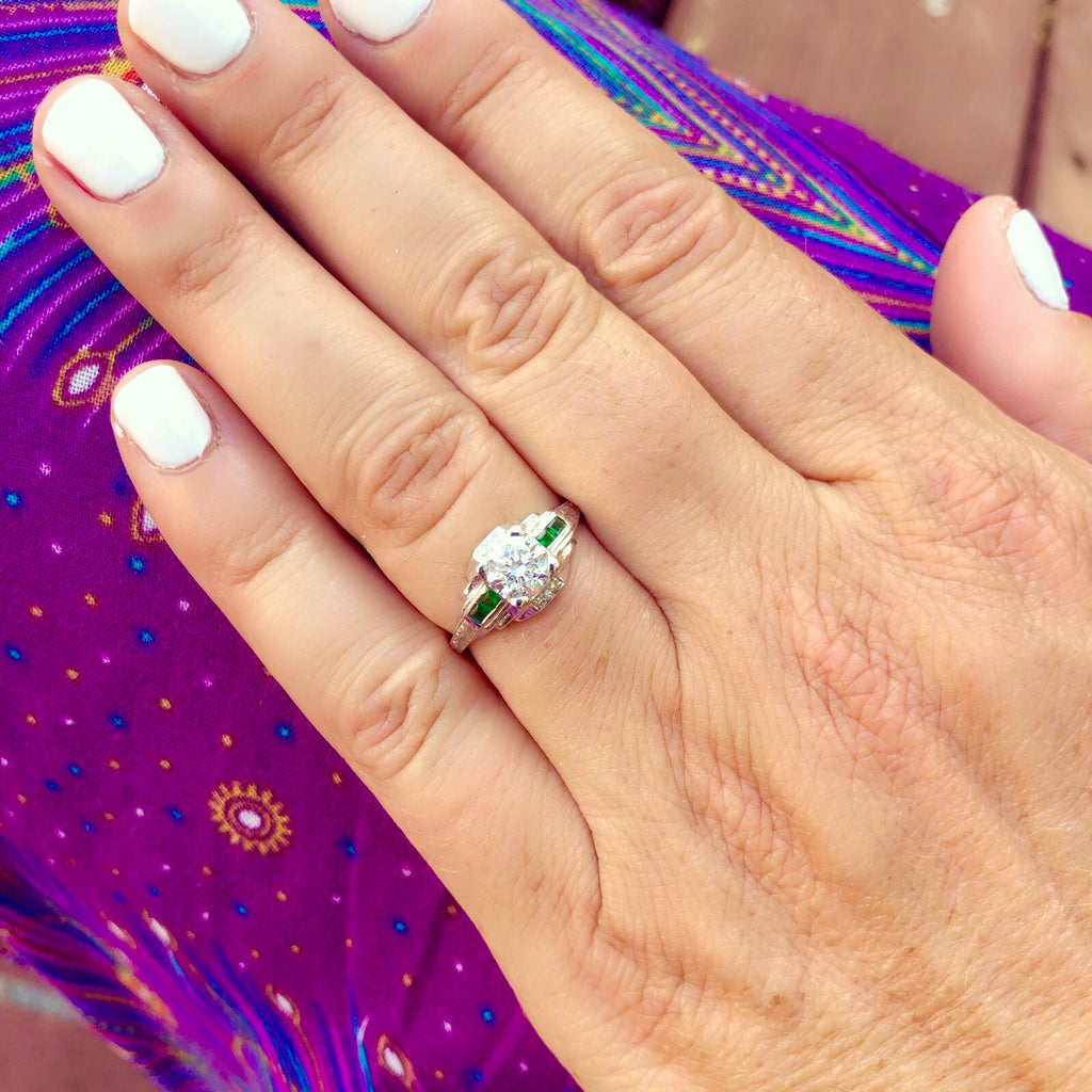 EGL 0.90-ct F/SI1 Diamond & Emerald Engagement Ring