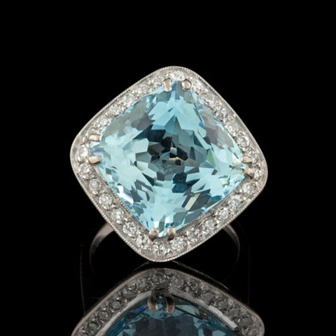 13.7ct Aquamarine & Diamond 18KT Estate Ring