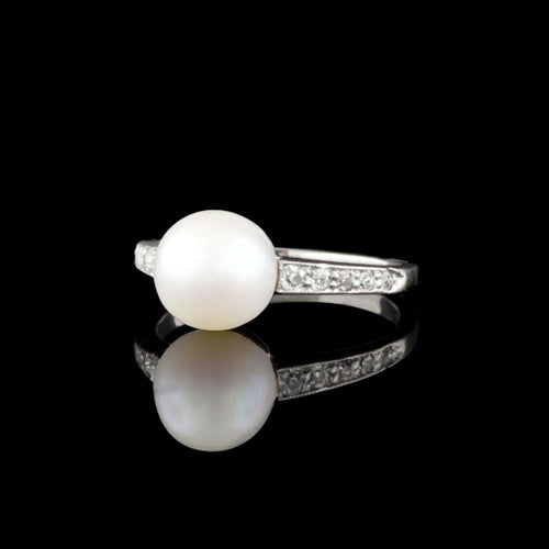 Platinum Pearl & Diamond Ring