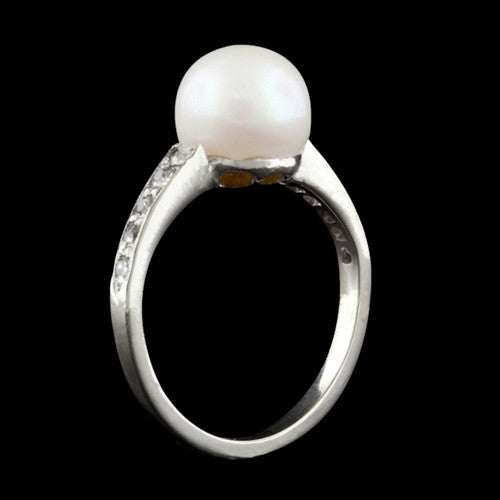 Platinum Pearl & Diamond Ring