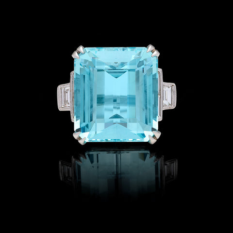 Impressive Aquamarine & Diamond Ring