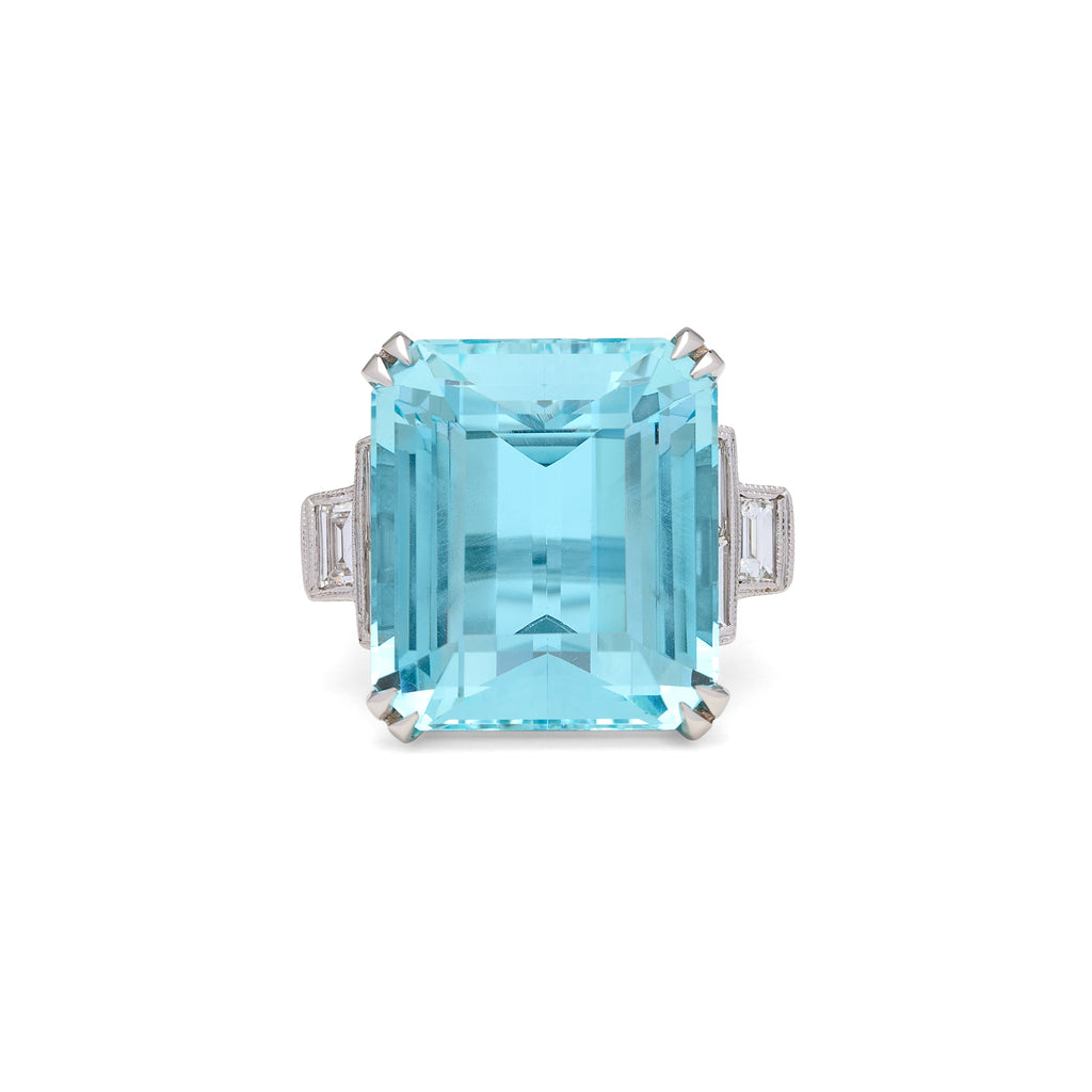Impressive Aquamarine & Diamond Ring