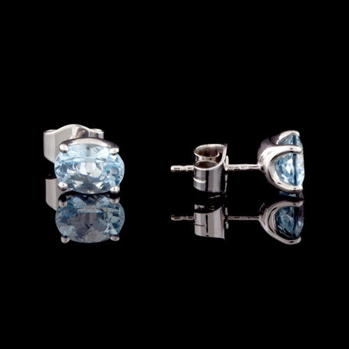 18Kt Aquamarine Oval Stud Earrings
