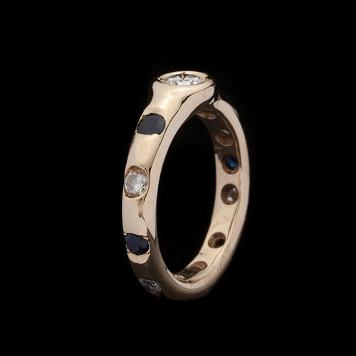 Diamond & Sapphire 18Kt Band Ring