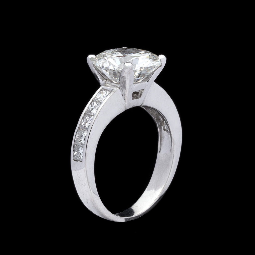GIA 3.16 carat Round Diamond Engagement Ring