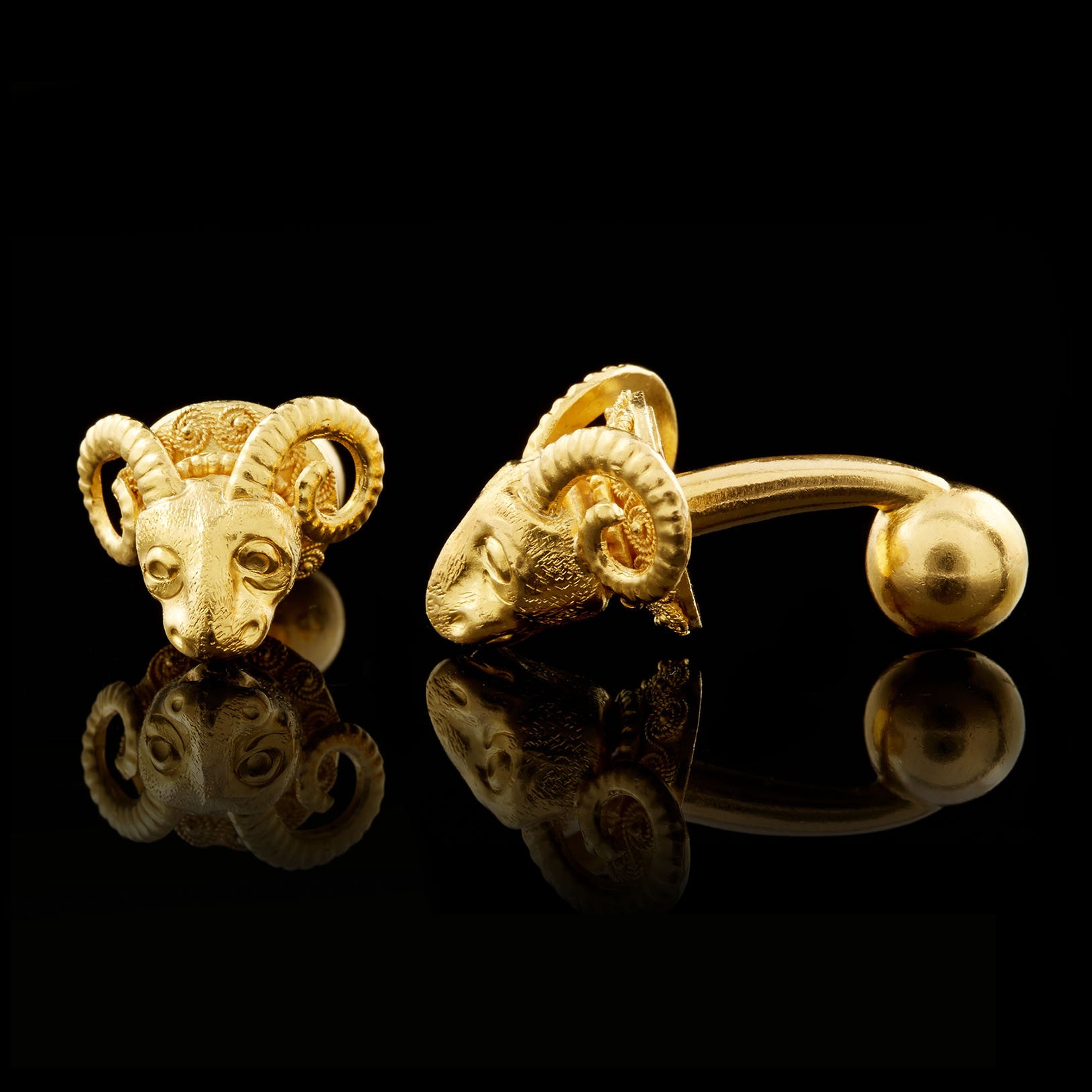 Lalaounis 18Kt Yellow Gold Ram's Head Cuff Links - 66mint