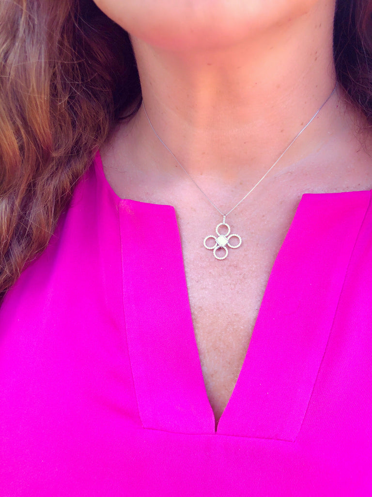 Platinum GIA 0.97ct H/VS1 Diamond Clover Pendant