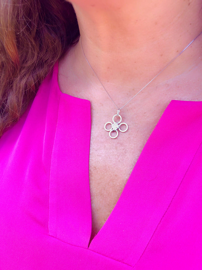 Platinum GIA 0.97ct H/VS1 Diamond Clover Pendant