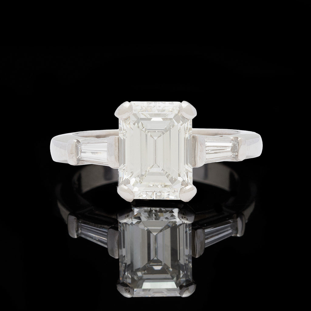 2.02 Carat Gia I/VS1 Emerald Cut Diamond Platinum Ring