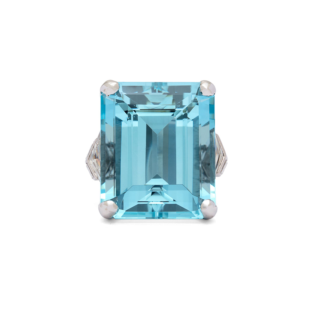 Stunning 31.01-cts. Aquamarine & Diamond Ring