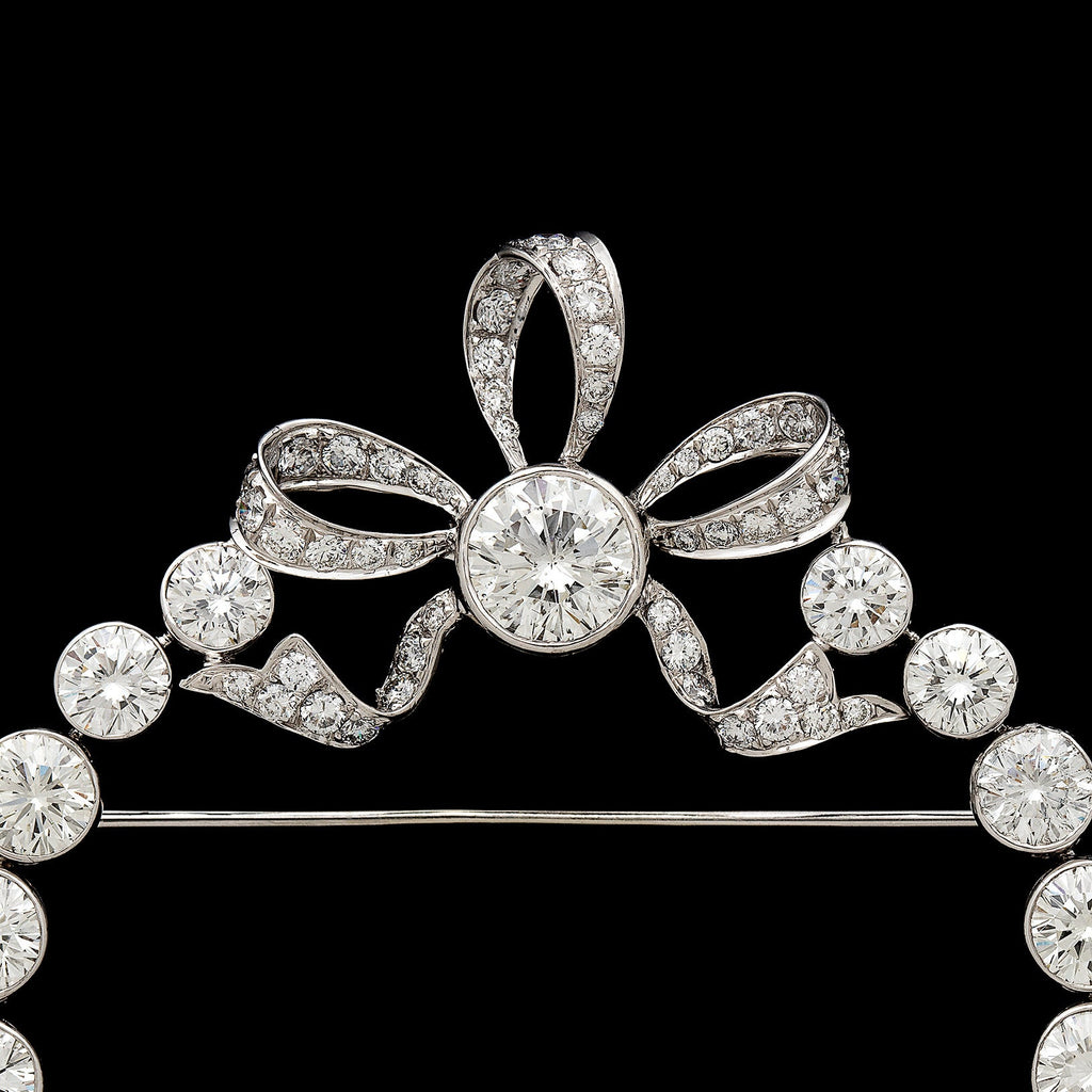 Exceptional 16.19ct Diamond & Platinum Circle Brooch