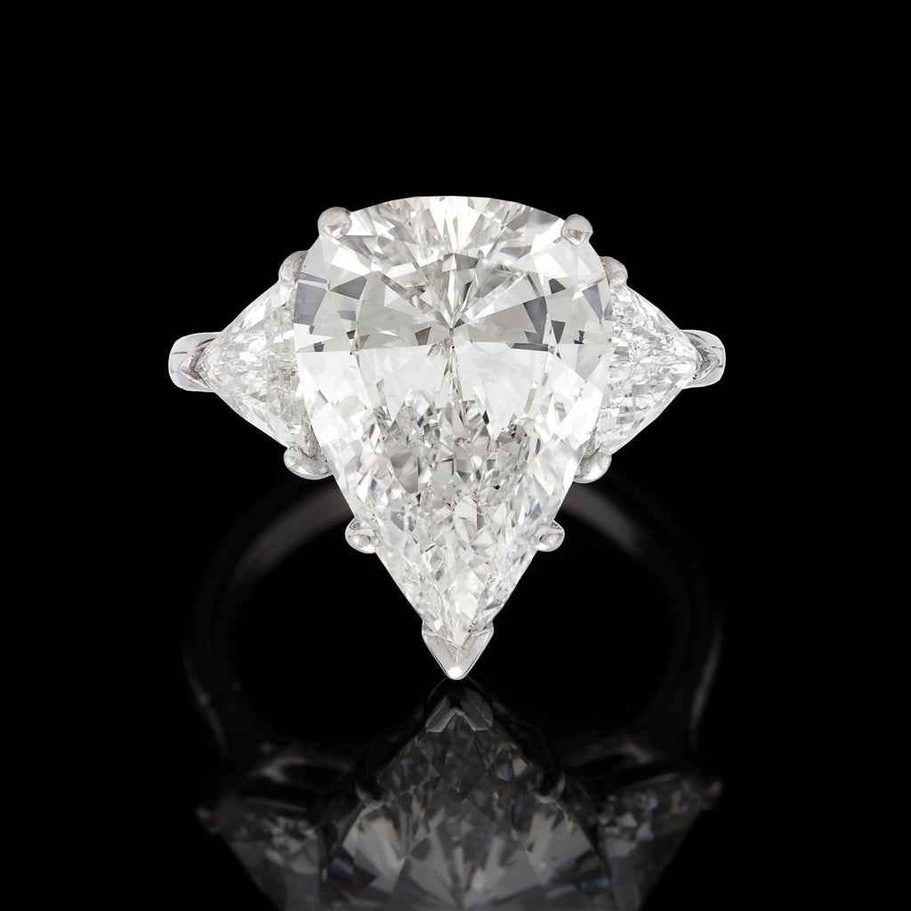 Incredible GIA 8.60 carat Pear Shape Diamond Ring