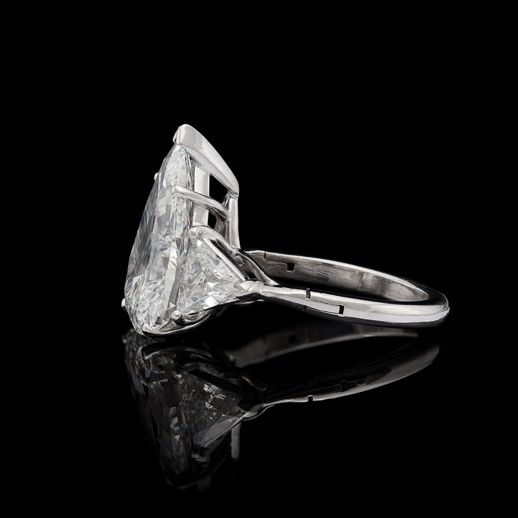 Incredible GIA 8.60 carat Pear Shape Diamond Ring
