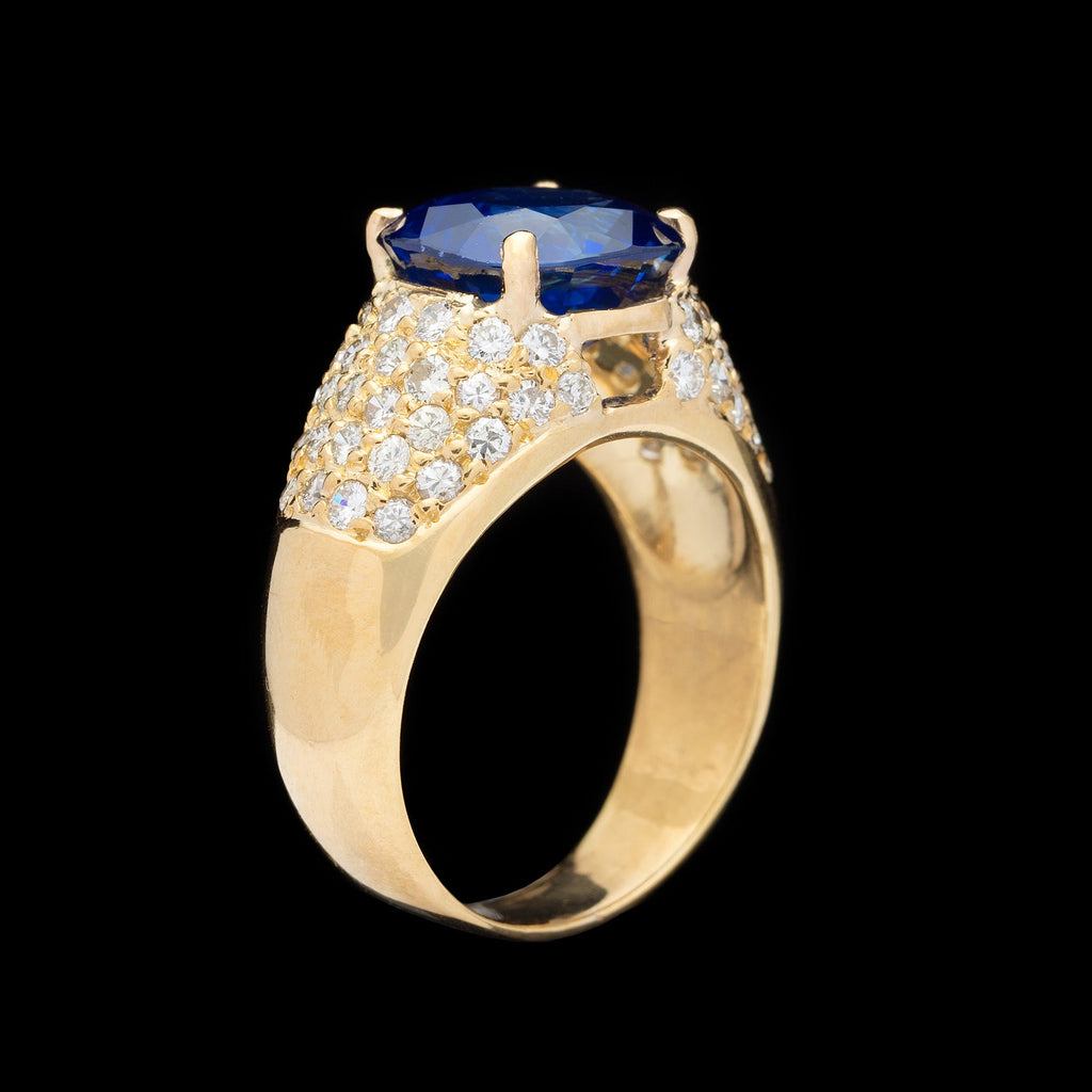 Exceptional 5.80ct Sapphire & Diamond Ring