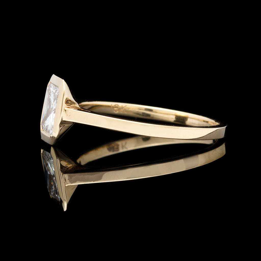 1.02 carat Radiant Cut Diamond in Custom 18k Yellow Gold Mounting