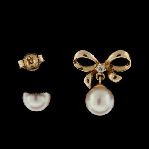 Gold Bow with Pearl Drop Earrings1