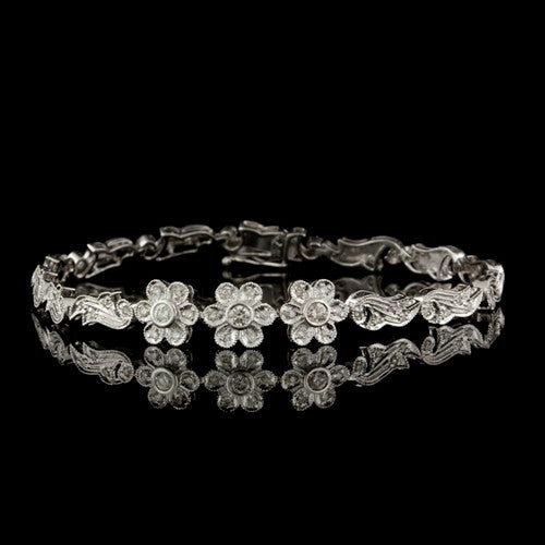 Pave Diamond Foliate 18KT Bracelet