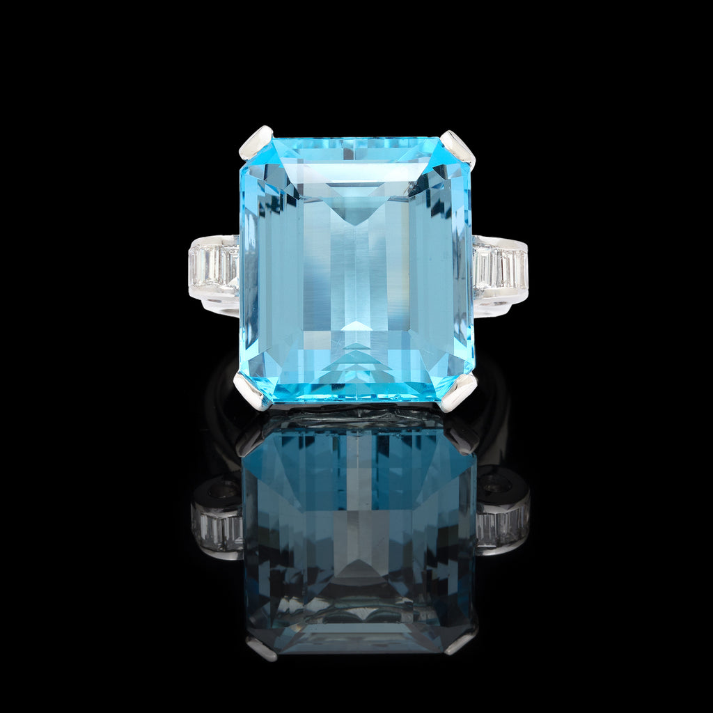 Extraordinary 16 carat Aquamarine & Diamond Platinum Ring