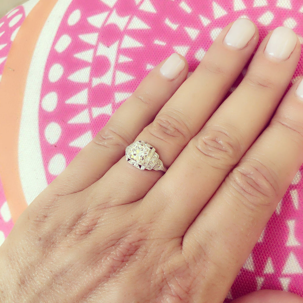 GIA G/VS1 Diamond Engagement Ring