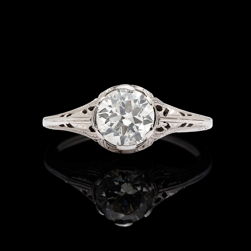 Estate 1.15 carat Diamond Platinum Solitaire Ring
