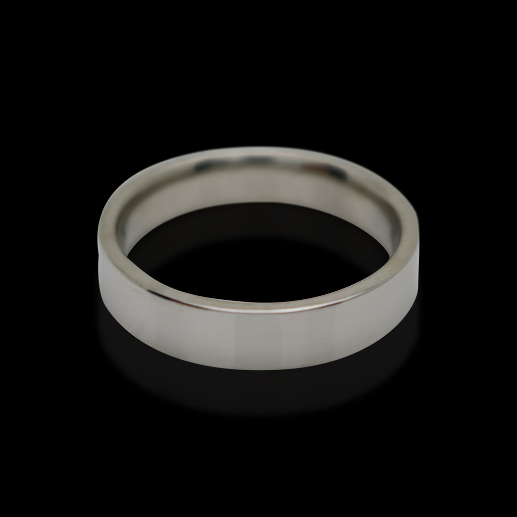 18kt White Gold Men's Wedding Band