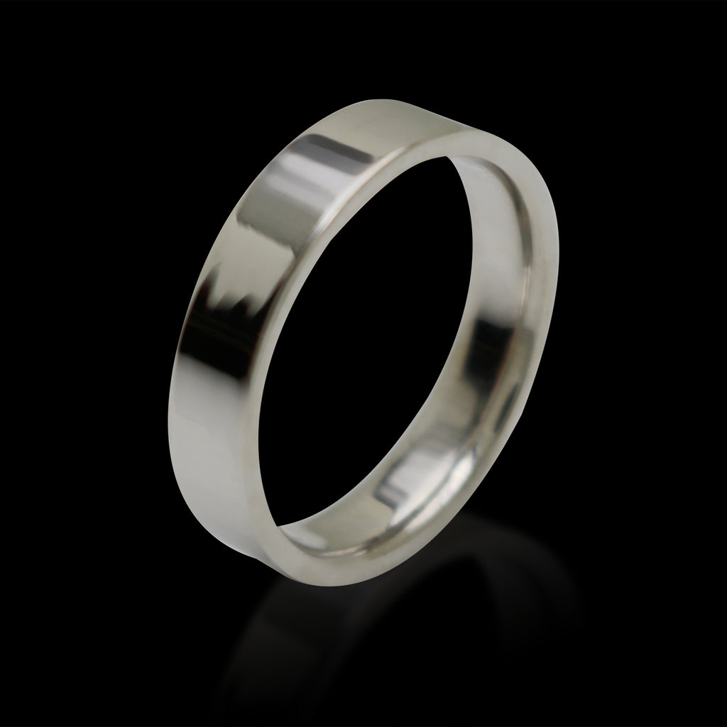 18kt White Gold Men's Wedding Band