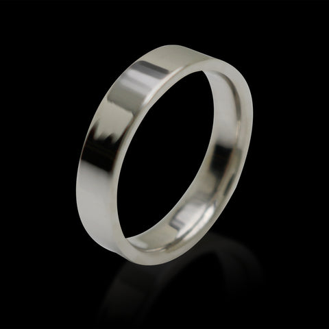 18kt White Gold Men's Wedding Band
