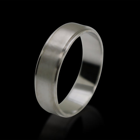 18kt Flat Edged Brushed Metal Men's Band Ring