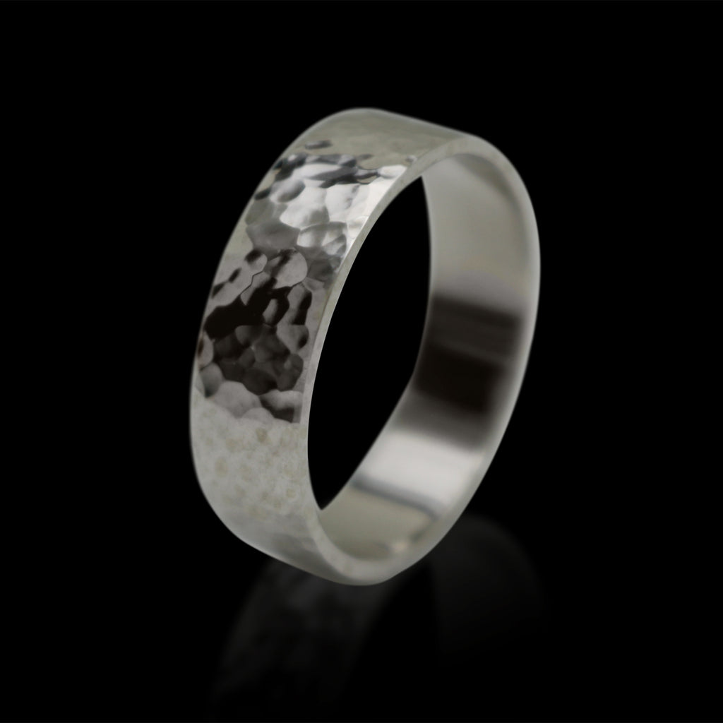 18kt White Gold Hammered Men's Band Ring