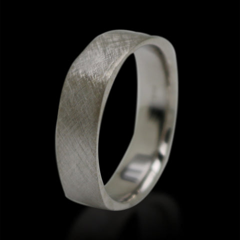 18kt White Gold Men's Band Ring