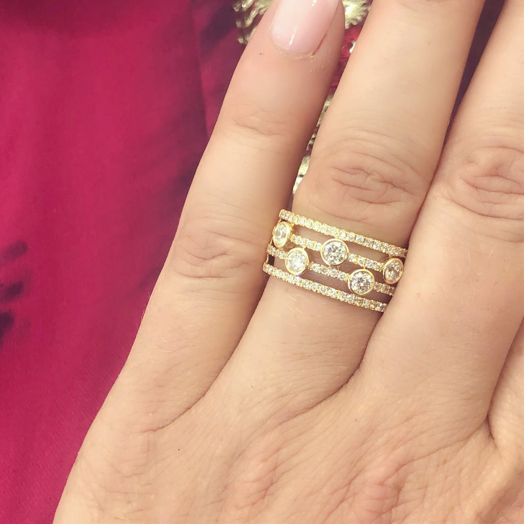 Contemporary Modern Diamond & Yellow Gold Ring