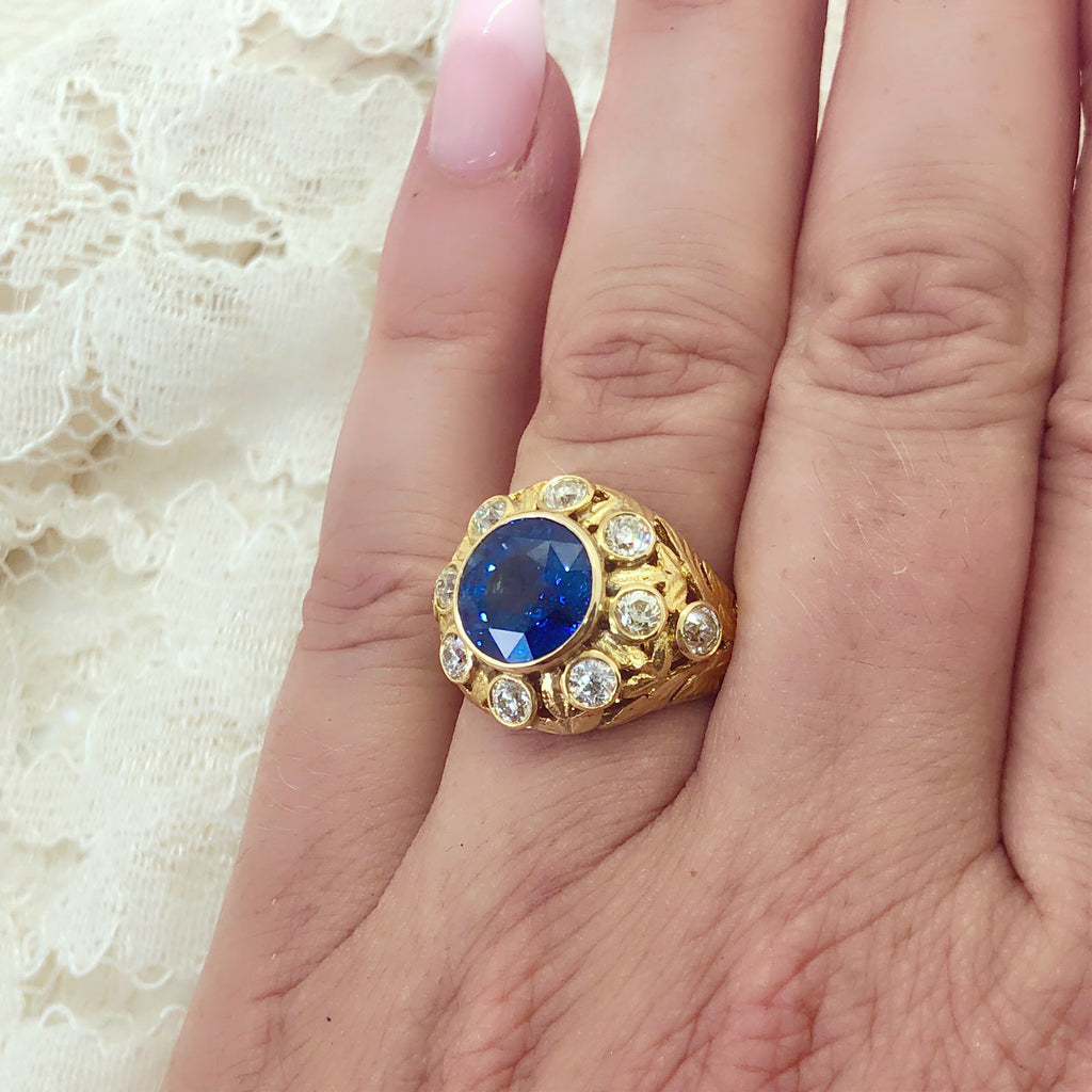 Ceylon Sapphire & Diamond Ring