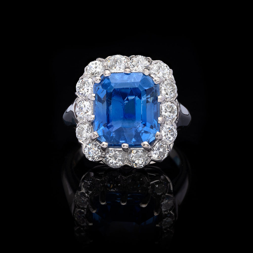 Beautiful GIA 9.00-cts. Unheated Ceylon Sapphire Ring