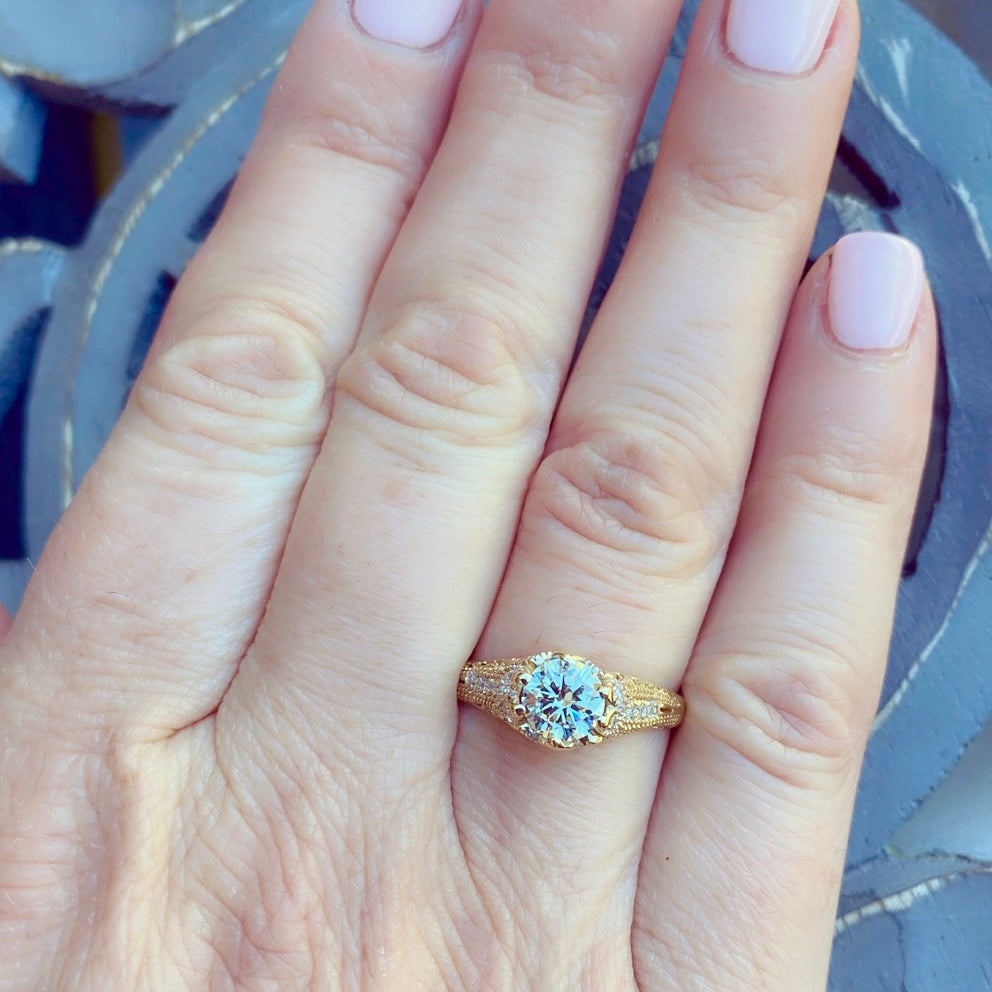 Estate 1.00-ct E/VS1 Diamond Engagement Ring