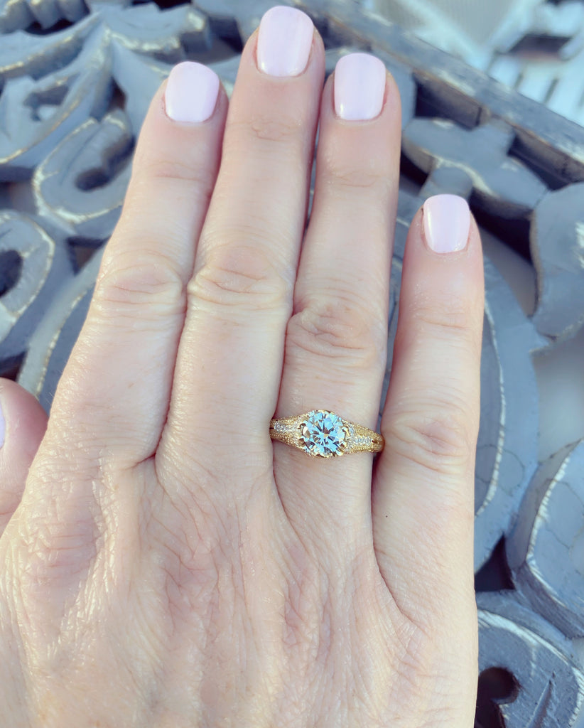 Estate 1.00-ct E/VS1 Diamond Engagement Ring