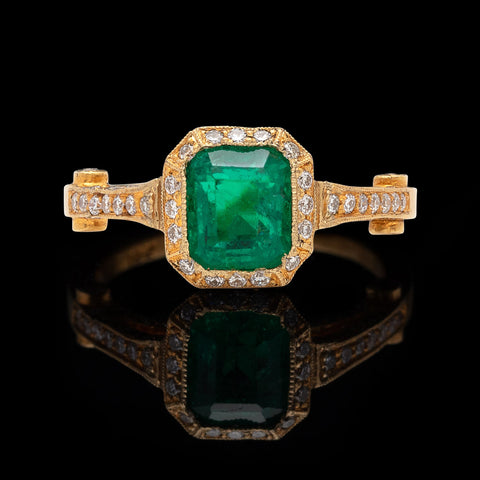 Vibrant Colombian Emerald Diamond Ring