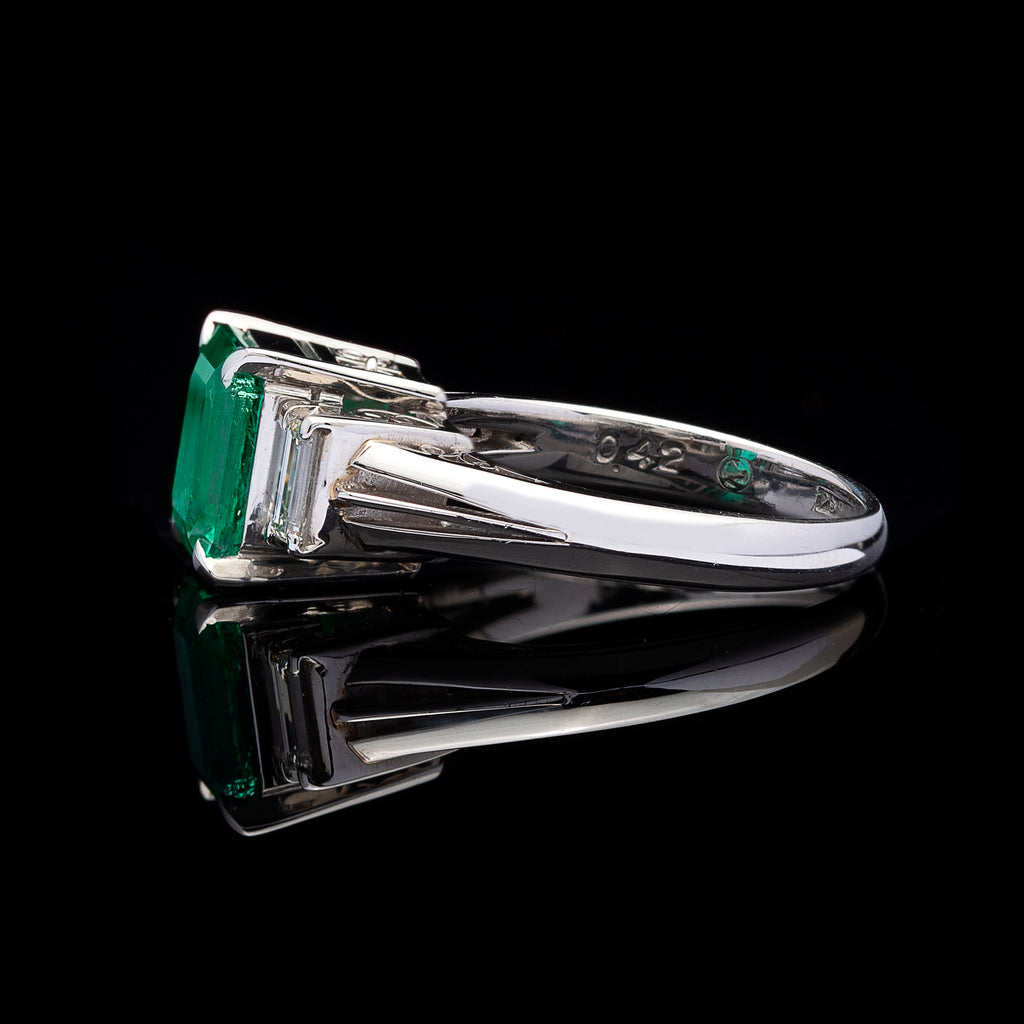 Colombian 1.79-cts Emerald & Diamond Ring