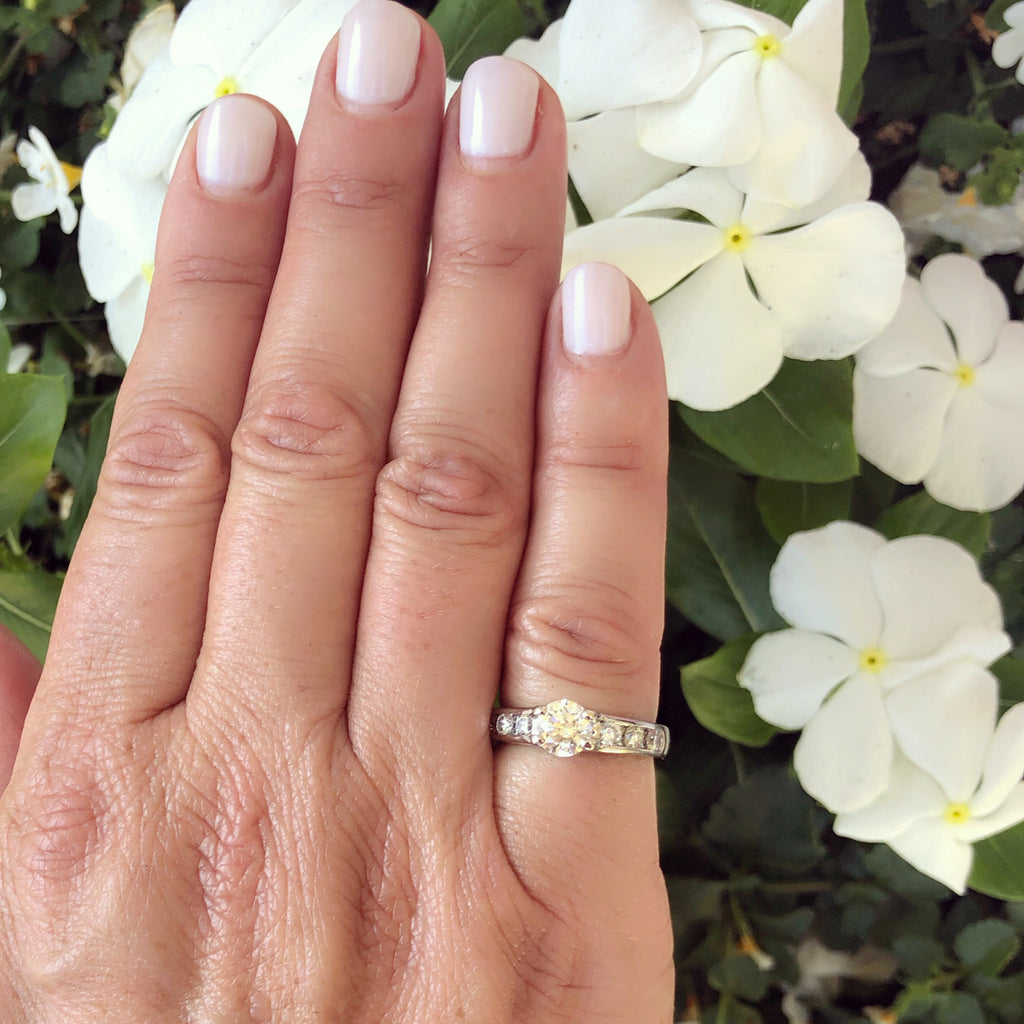 Diamond and 18k White Gold Engagement Ring