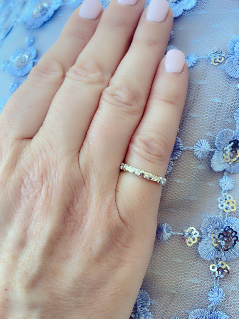 Diamond & Platinum Wedding Band