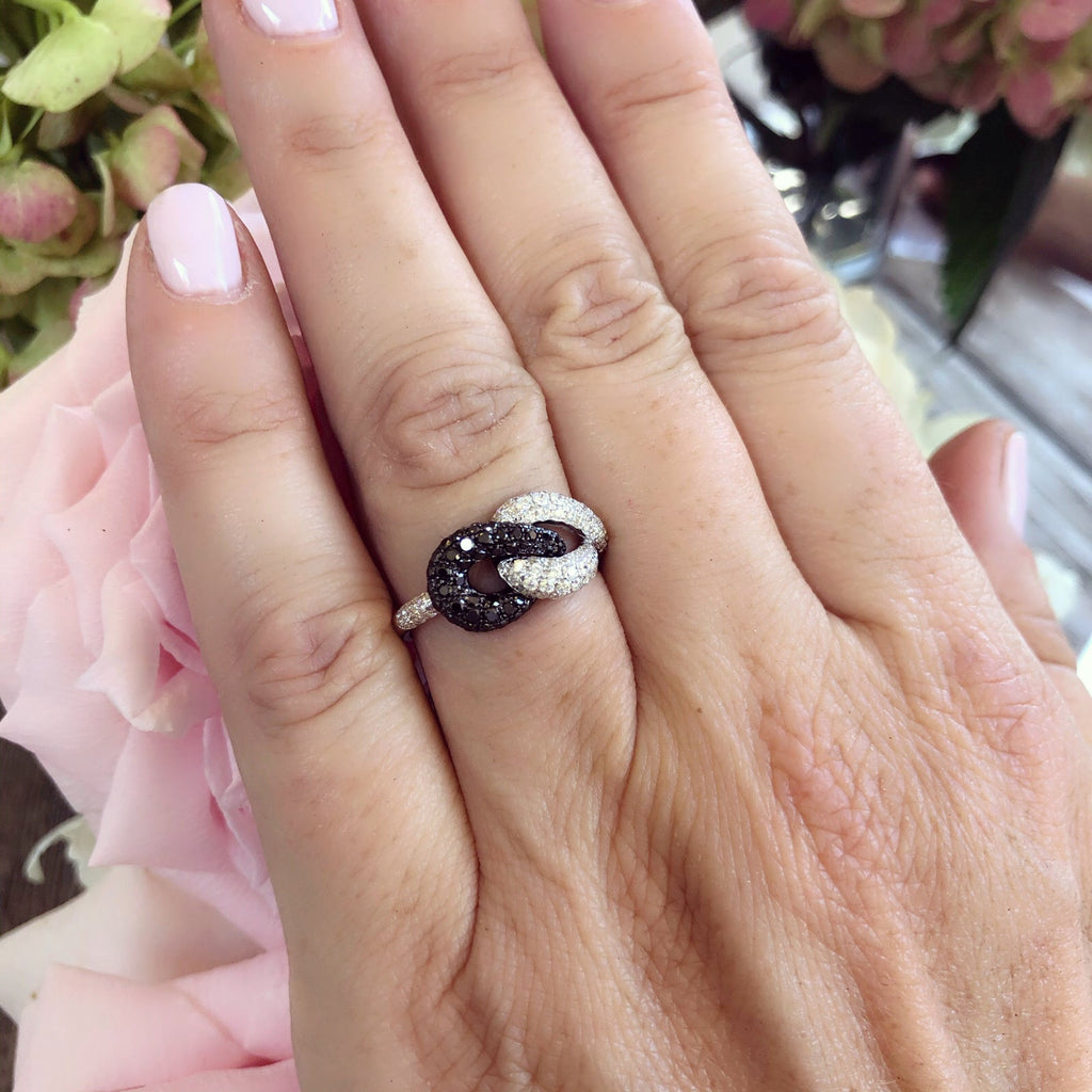 Piero Milano Black & White Diamond Ring