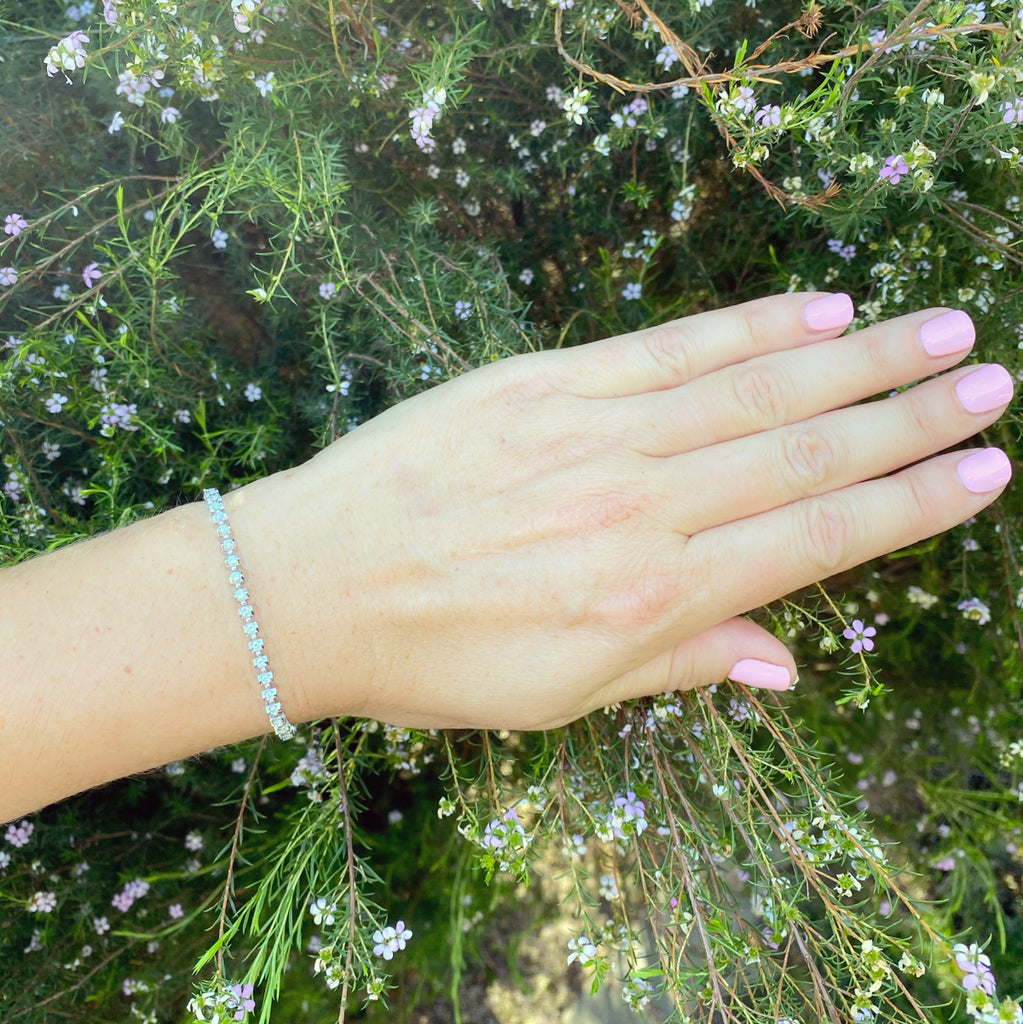 Diamond & 18k White Gold Line Bracelet